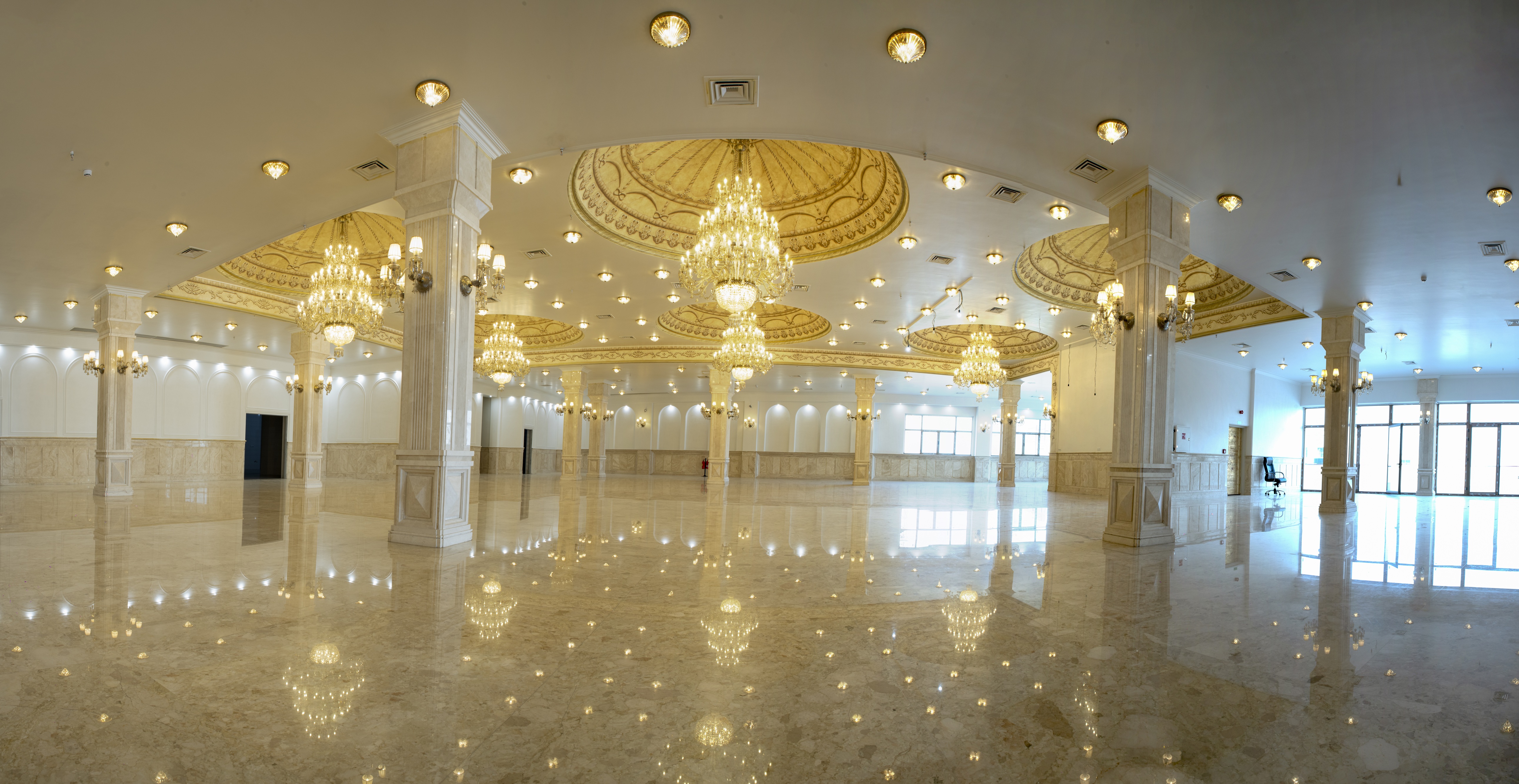 کافه رستوران روز